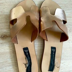 COPY - Steve Madden Greece Sandals size 8 gold